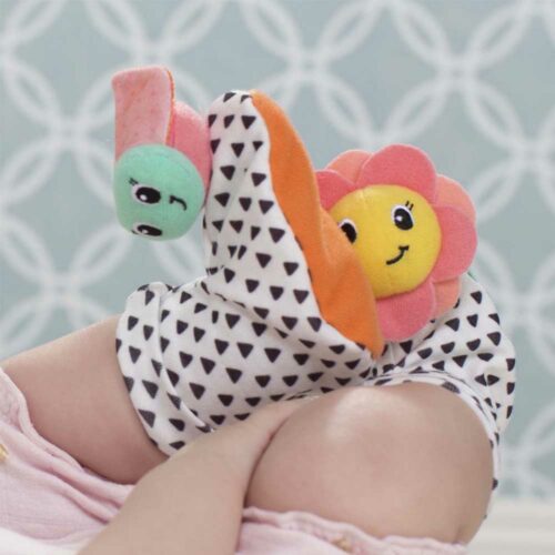 Socks and rattles INFANTINO Bug and flower (316136I)
