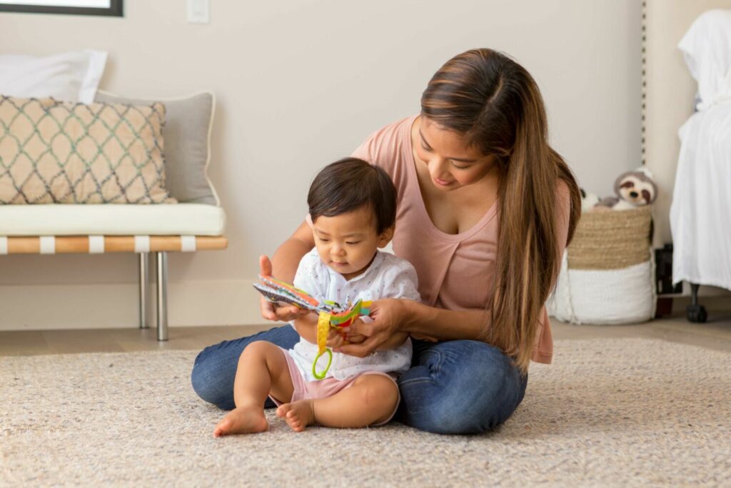 Навесная книга с прорезывателем INFANTINO Животные (005362I)