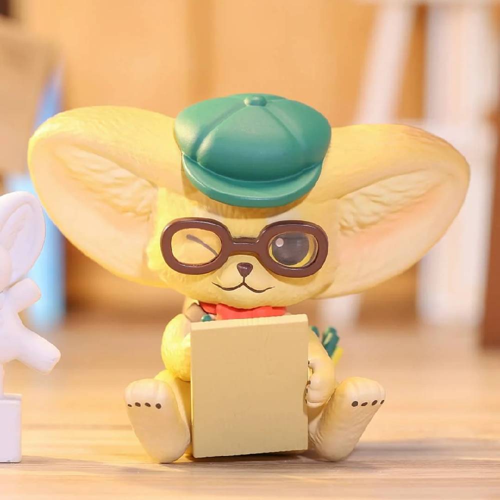 POP MART surprise toy with collectible figure Kenneth Art Classroom series (KACS-01)