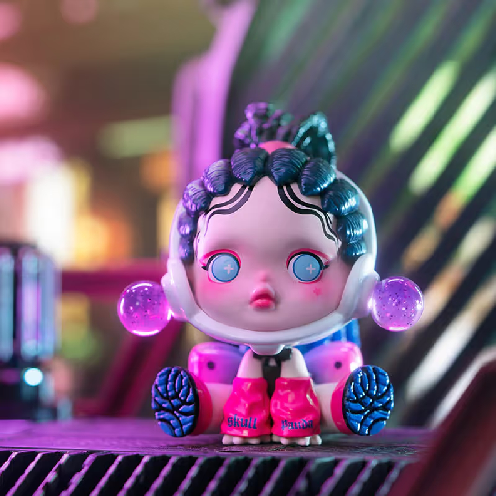 POP Mart surprise toy with SKULLPANDA collectible figure City of Night series (SPCN-01)