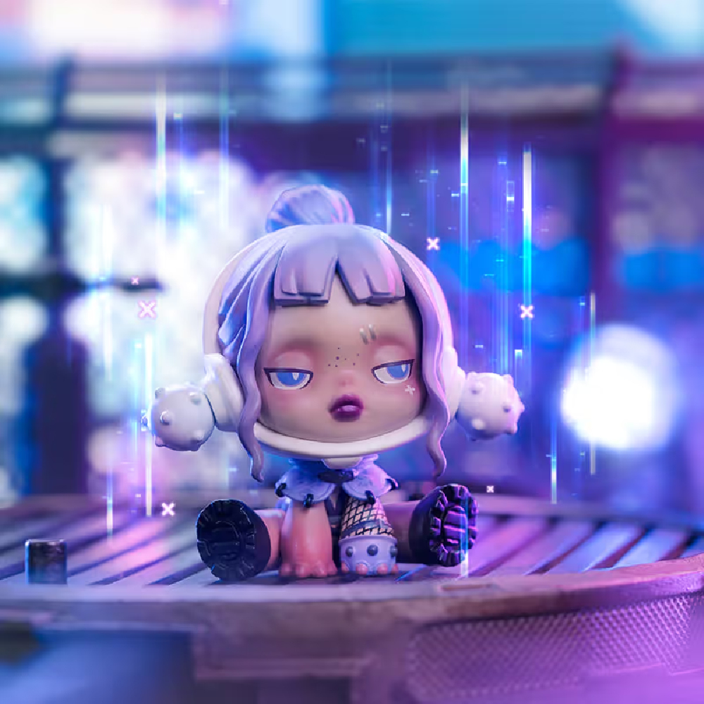 POP Mart surprise toy with SKULLPANDA collectible figure City of Night series (SPCN-01)