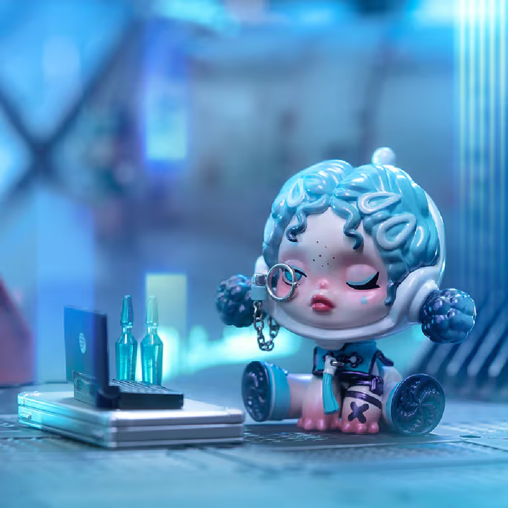 POP Mart surprise toy with SKULLPANDA collectible figure City of Night series (SPCN-01)