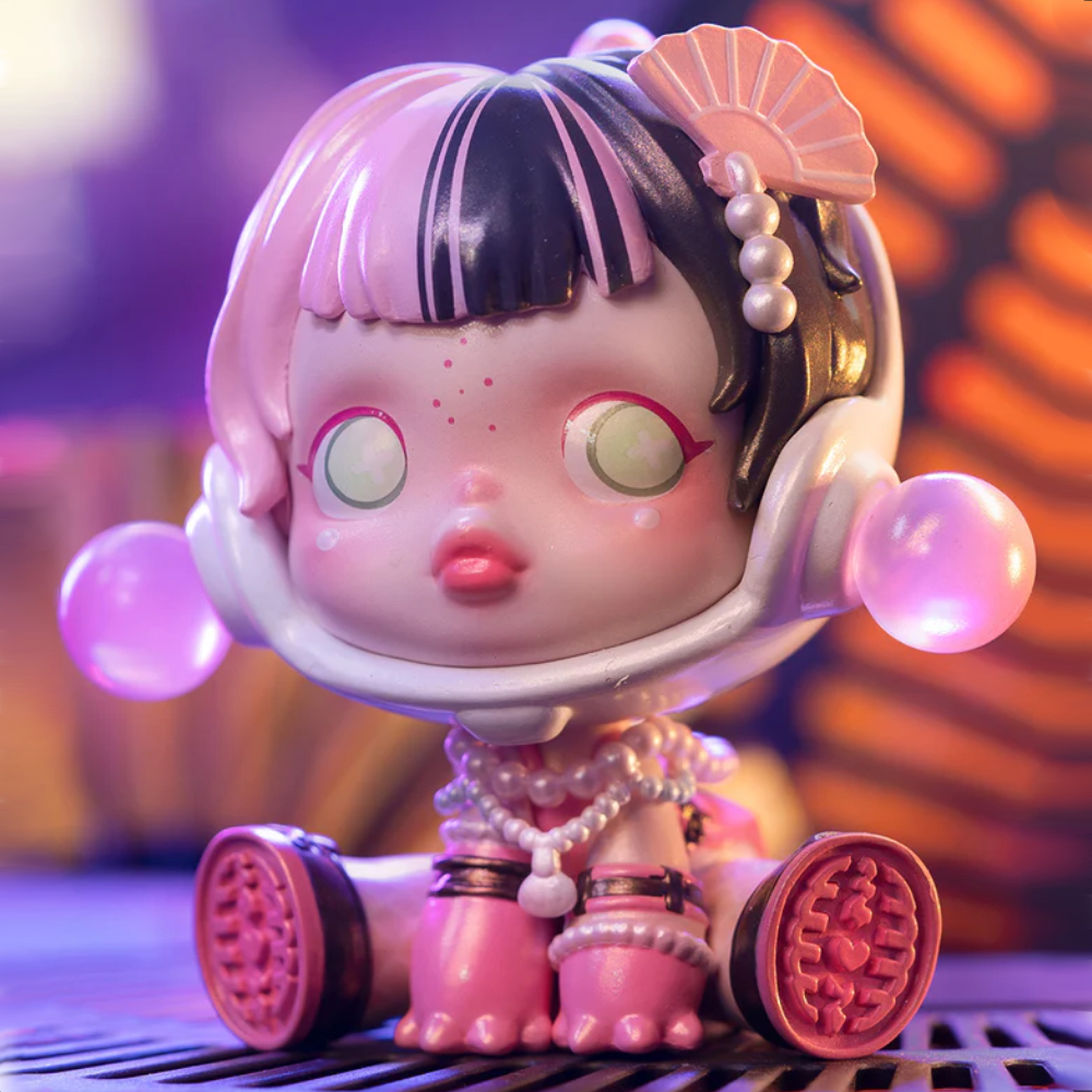 POP Mart surprise toy with SKULLPANDA collectible figure City of Night series (SPCN-01)