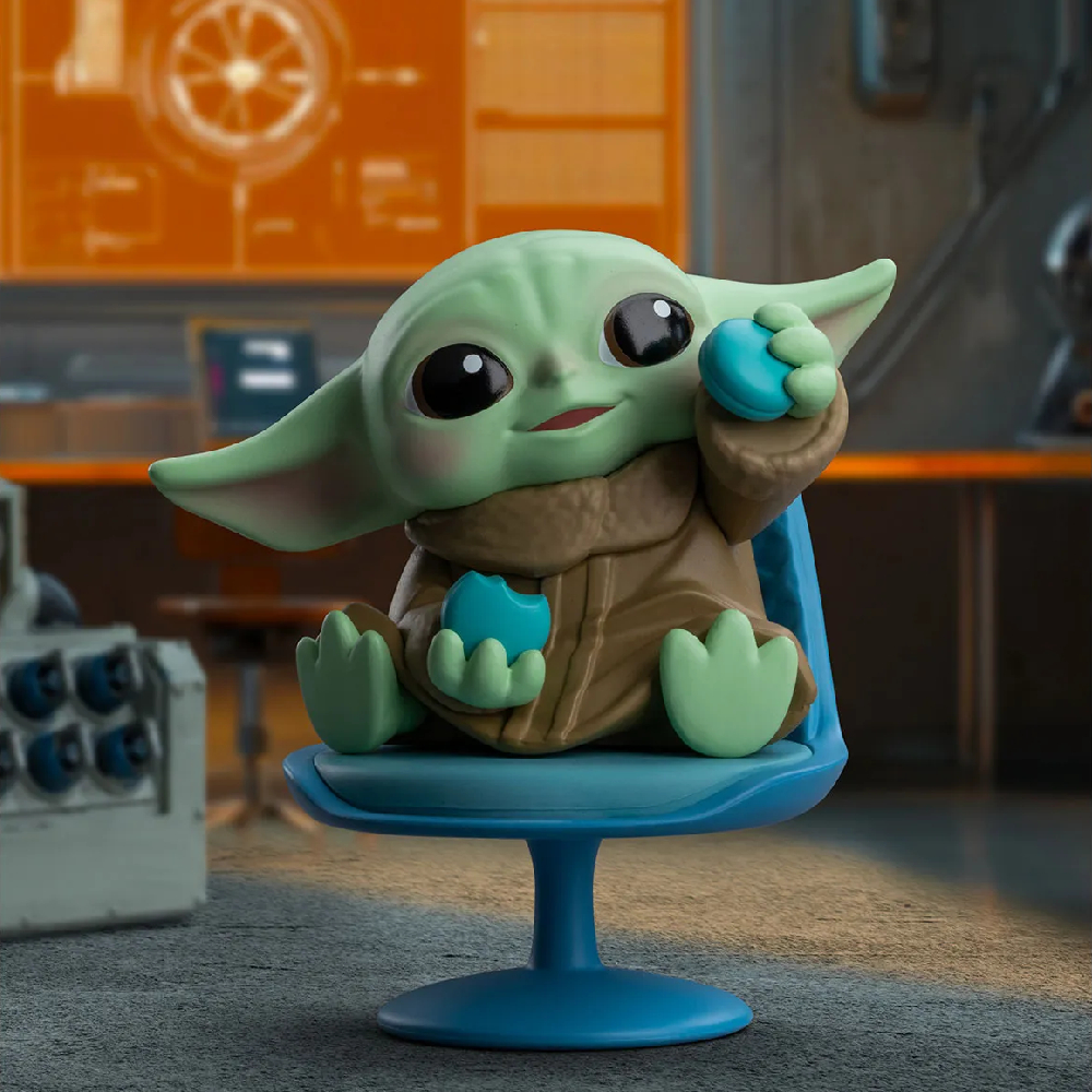 Игрушка-сюрприз POP Mart с коллекционной фигуркой Disney серия Mandalorian (SWM-01)