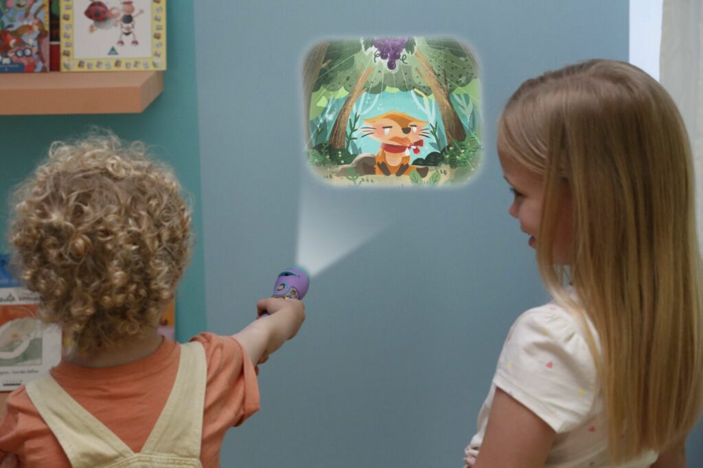 Аудіоказка з проєктором AMBO FUNTAMIN Міське та сільське мишеня (AF6339CC)